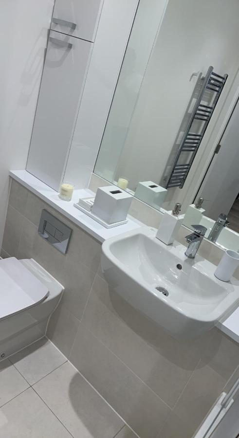 Ac Luxe Penthouse With Free Parking Apartment London Ngoại thất bức ảnh