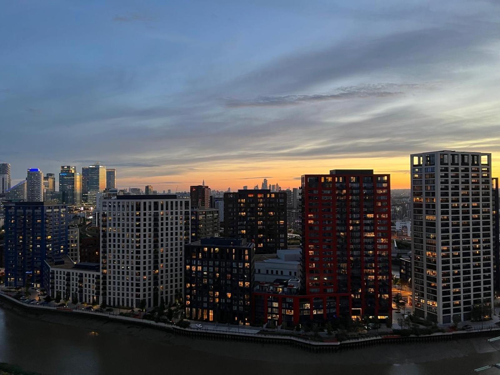 Ac Luxe Penthouse With Free Parking Apartment London Ngoại thất bức ảnh